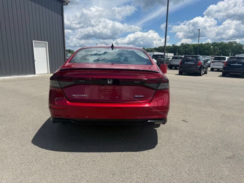 Used 2024 Honda Accord Sport image 7