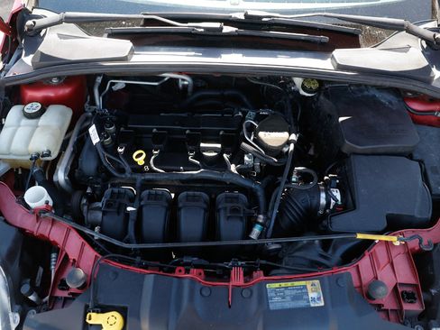 Used 2012 Ford Focus SEL image 40