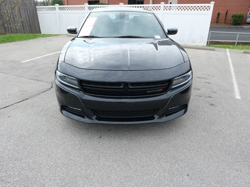 Used 2017 Dodge Charger SXT w/ AWD Plus Group image 12