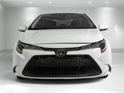 Used 2020 Toyota Corolla LE FWD image 6