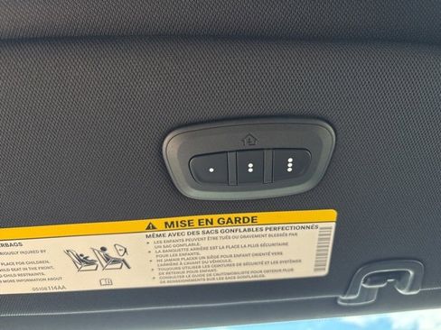 New 2026 Chrysler Pacifica Select image 11