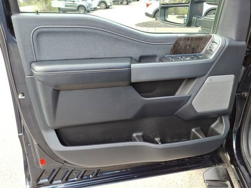 Used 2024 Ford F350 Lariat w/ Sport Appearance Package AWD/4WD image 24