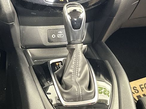 Used 2022 Nissan Rogue Sport S AWD/4WD image 19
