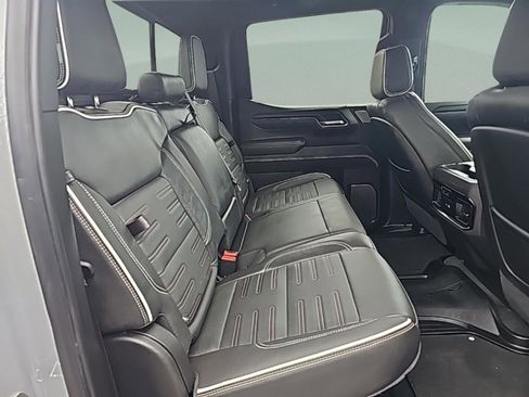 Used 2024 GMC Sierra 1500 AT4X image 30
