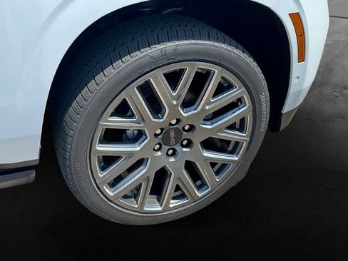 New 2026 GMC Yukon Denali Ultimate AWD/4WD image 11