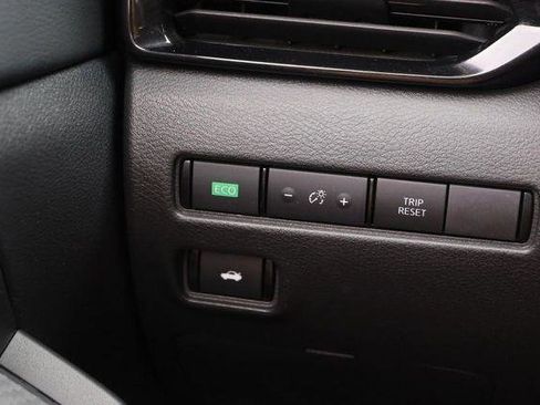 Used 2024 Nissan Sentra SV w/ All-Weather Package FWD image 19