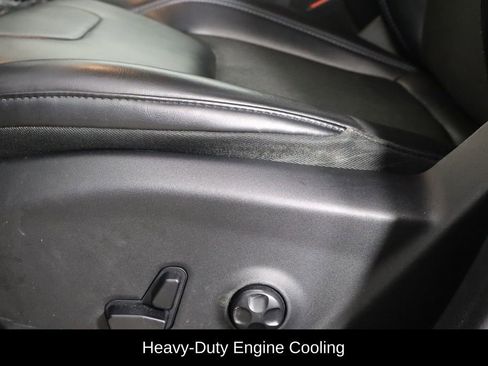 Used 2019 Jeep Cherokee Latitude Plus w/ Comfort/Convenience Group image 23