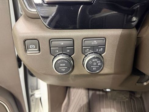 Certified 2024 GMC Sierra 2500 SLE w/ SLE Convenience Package AWD/4WD image 15