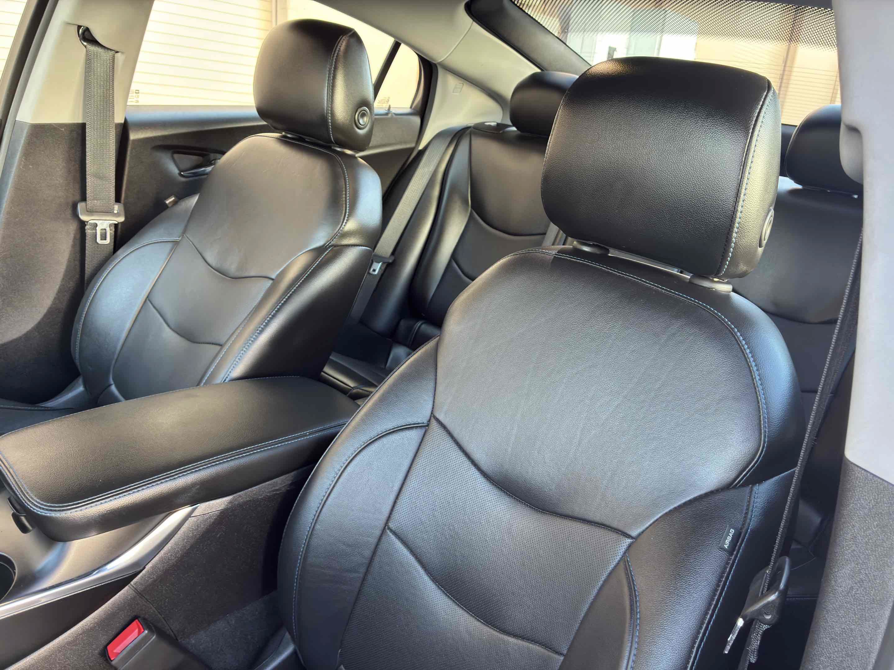 Used 2018 Chevrolet Volt Premier FWD image 39