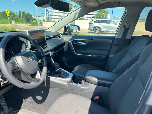 Used 2023 Toyota RAV4 XLE w/ Convenience Package AWD/4WD image 9