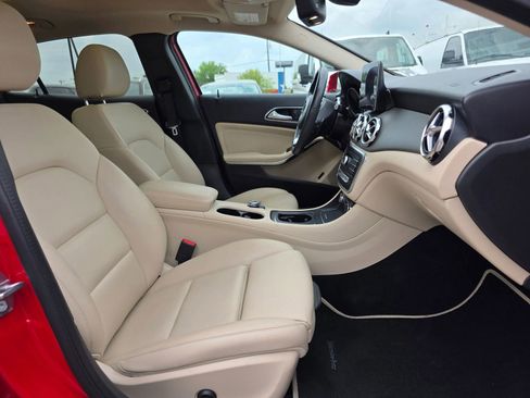 Used 2020 Mercedes-Benz GLA 250 image 9