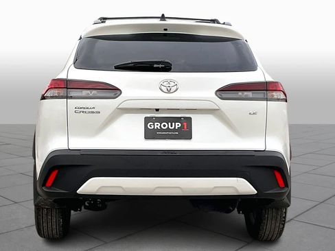 Used 2026 Toyota Corolla Cross LE w/ Moonroof Package image 5
