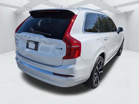 Certified 2023 Volvo XC90 B6 Plus w/ Protection Package Premier AWD/4WD image 5