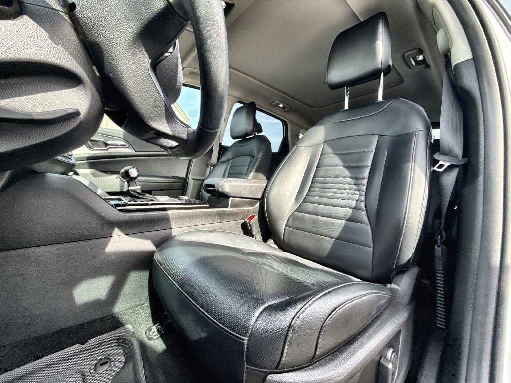 Used 2024 Kia Sportage SX FWD image 14