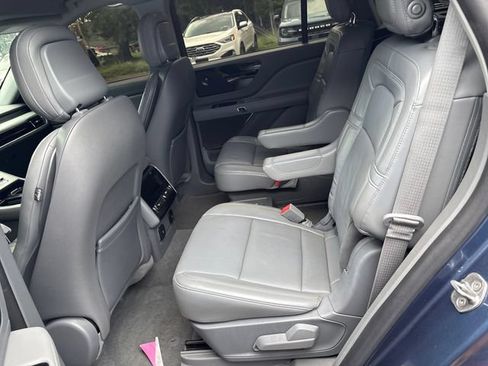 Used 2020 Lincoln Aviator Reserve w/ Elements Package Plus AWD/4WD image 9