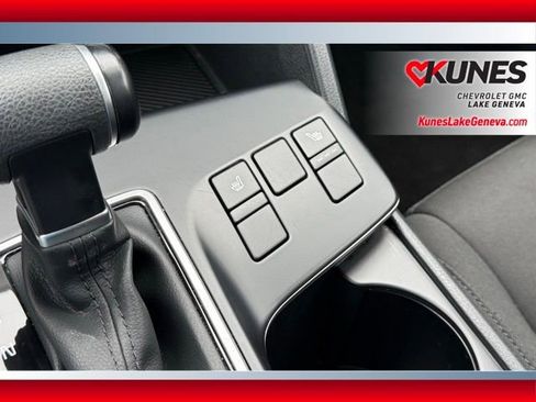 Used 2025 Kia Sportage LX AWD/4WD image 27