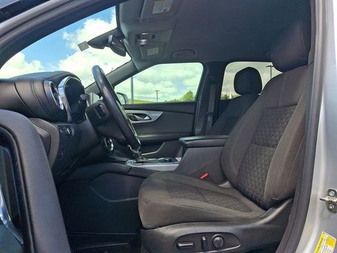 Used 2019 Chevrolet Blazer LT FWD image 13