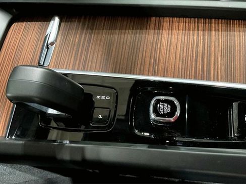 Certified 2023 Volvo S60 B5 Plus w/ Climate Package image 32