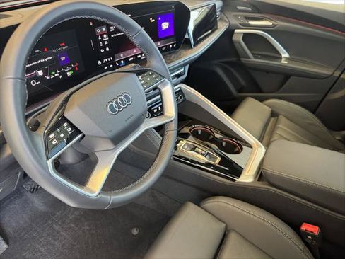 Certified 2025 Audi Q5 Premium Plus w/ Premium Plus AWD/4WD image 11