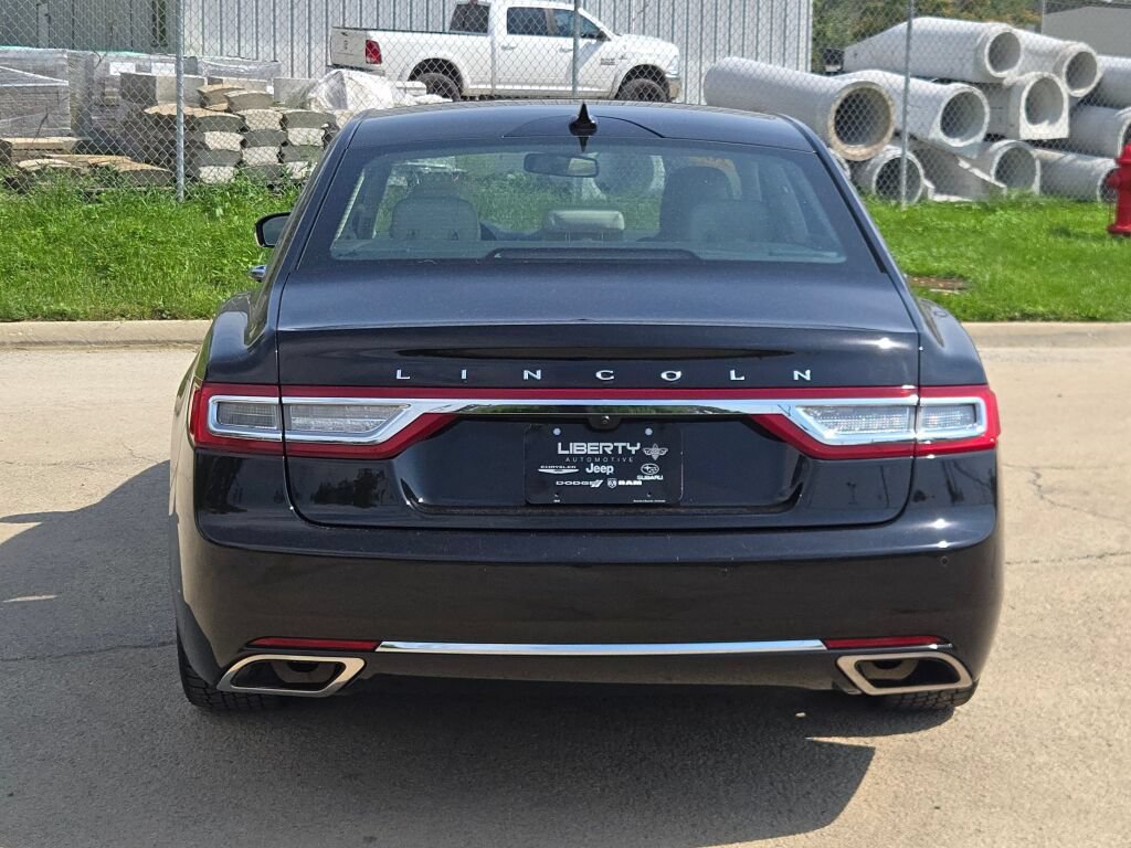Used 2019 Lincoln Continental Reserve AWD/4WD image 17