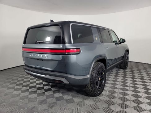Used 2024 Rivian R1S Adventure AWD/4WD image 5