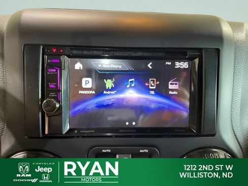 Used 2017 Jeep Wrangler Unlimited Sahara AWD/4WD image 21