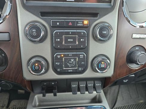 Used 2013 Ford F250 Lariat w/ Chrome Pkg image 61