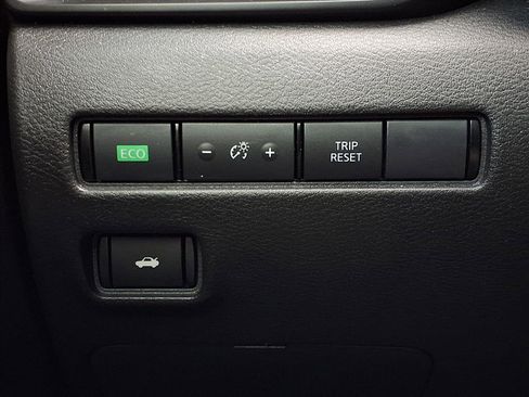 Used 2024 Nissan Sentra S image 22