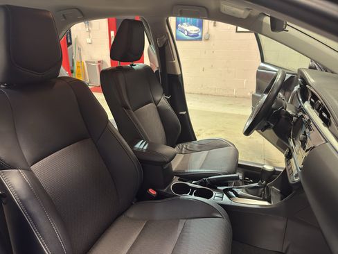 Used 2015 Toyota Corolla S FWD image 22