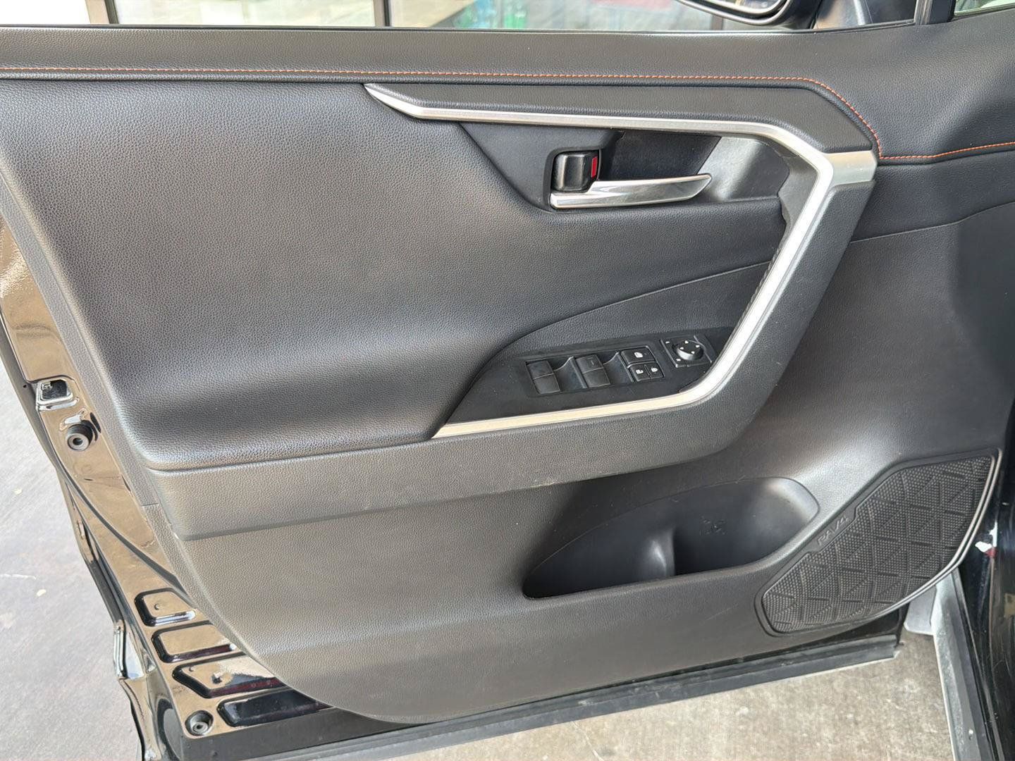Used 2021 Toyota RAV4 Adventure AWD/4WD image 18