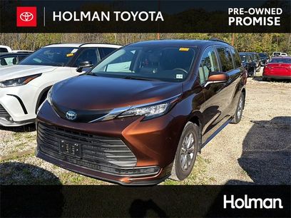 Certified 2023 Toyota Sienna LE