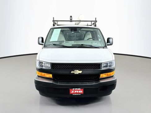 Used 2019 Chevrolet Express 2500 w/ Driver Convenience Package RWD image 8