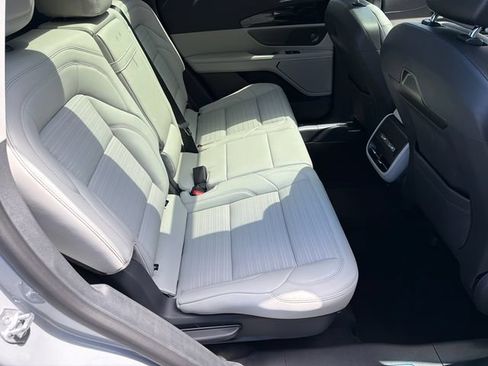 New 2026 Lincoln Nautilus Reserve w/ Jet Appearance Package AWD/4WD image 16