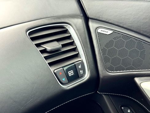 Used 2014 Chevrolet Corvette Z51 3LT w/ 3LT Preferred Equipment Group image 32