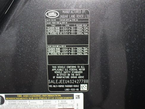 New 2025 Land Rover Defender 110 S image 29