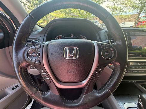 Used 2019 Honda Ridgeline RTL-T image 17