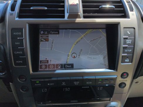 Used 2020 Lexus GX 460 Premium w/ Premium Package AWD/4WD image 19