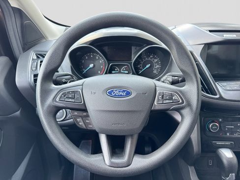 Used 2017 Ford Escape SE w/ Equipment Group 201A FWD image 23