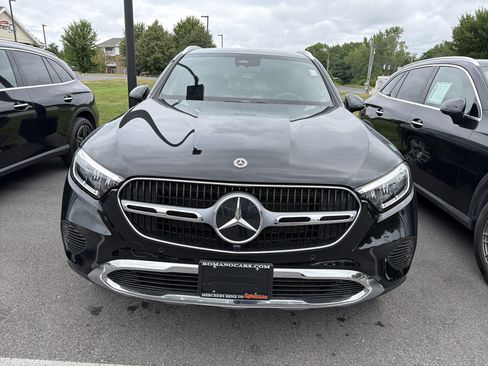 Used 2023 Mercedes-Benz GLC 300 4MATIC image 3