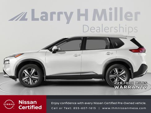 Used 2023 Nissan Rogue Platinum w/ Platinum Premium Package FWD image 3