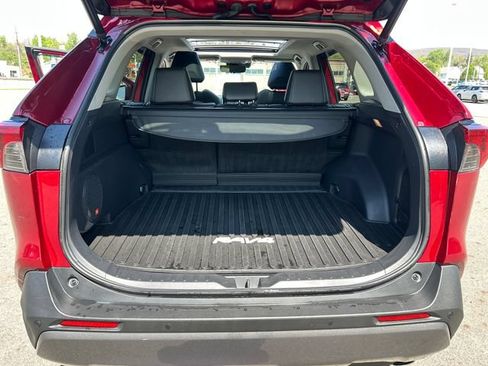 Used 2021 Toyota RAV4 Limited AWD/4WD image 23