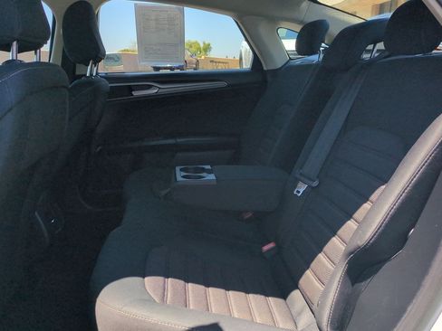 Used 2020 Ford Fusion SE FWD image 25