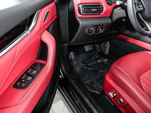 Certified 2022 Maserati Levante GT image 8