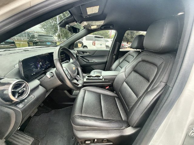 Certified 2025 Chevrolet Equinox LT w/ Convenience Package II FWD image 18