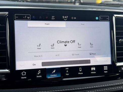 New 2026 Chrysler Pacifica Limited FWD image 32