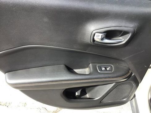 Used 2018 Jeep Compass Latitude w/ Popular Equipment Group image 36