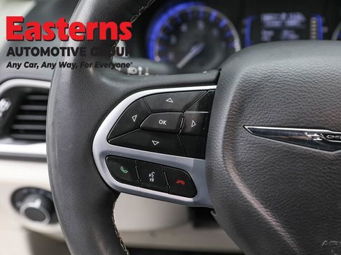 Used 2023 Chrysler Voyager LX FWD image 15