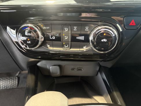 New 2026 Chevrolet Trax ACTIV w/ Sunroof Package image 15