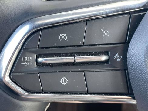 Used 2026 Chevrolet Traverse LT FWD image 19