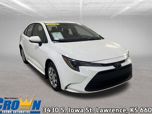 Used 2026 Toyota Corolla LE image 1
